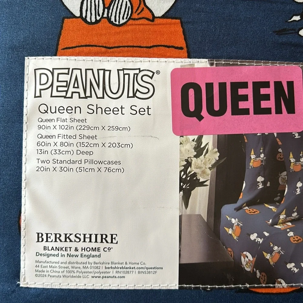 New Peanuts Snoopy Spooky Halloween Queen Sheet Set Pumpkin Navy Blue